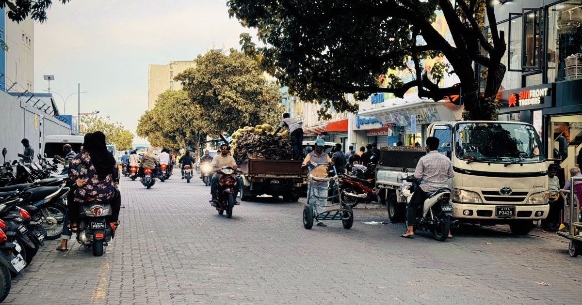 Bodu thakuru faanu magu ge uthuru tharahgeekuran aanmun ge hiyaalah hulhuvaalaifi