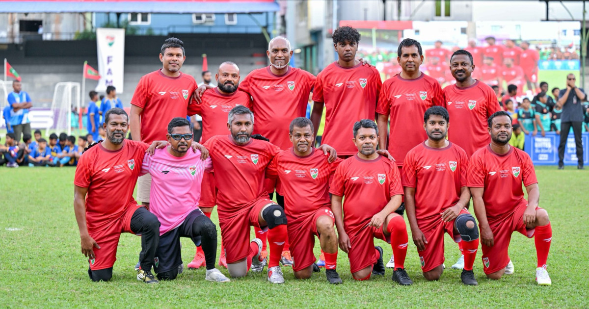 Raees Muizzu ge ai dharikalun ge reethi landeh; Ekamaku molhuvee FIFA team