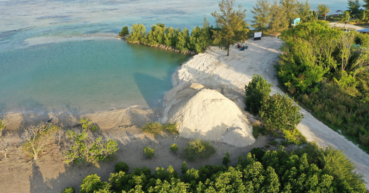 bin hikkumaa dhekolhah 'addu neyvaa liya dhee' adu gadha vejje