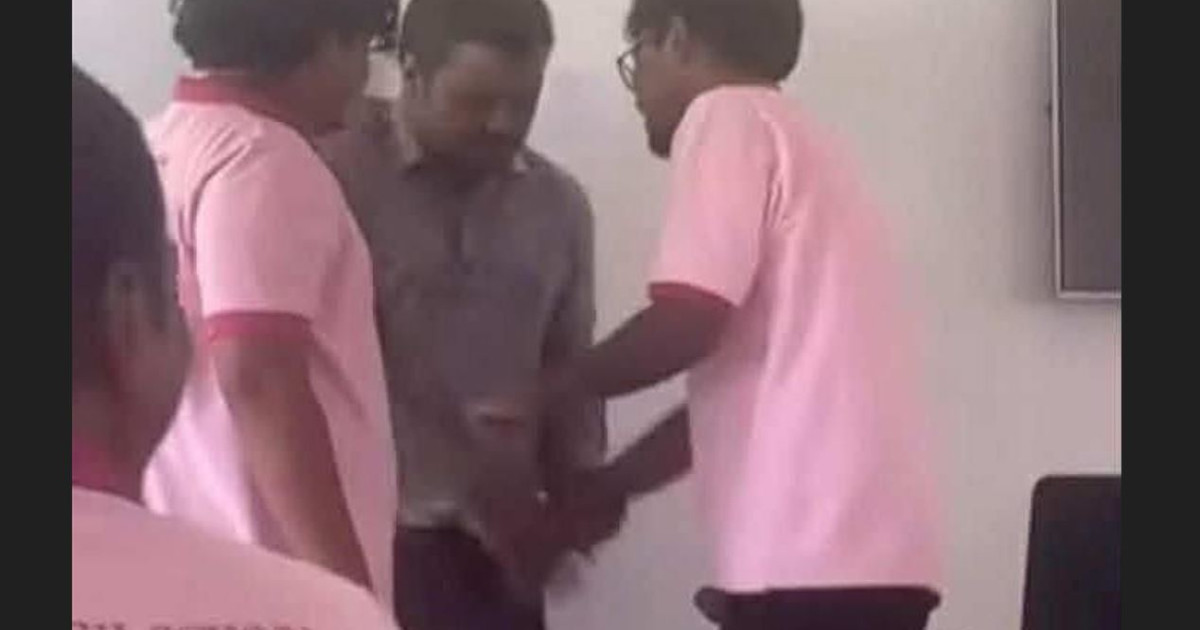 Teacherun ge rakkaatherikan yageen kohdhinumu ge adu gadha vejje