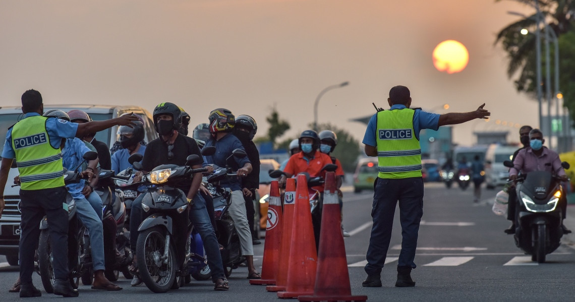 Reygandhu bideyseenna suvaalukuran raees engevumun faadukiyanee
