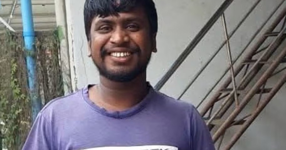 Thilafushi gai bideyseeaku maruvi massalaagai excavator operator hayyaru kohfi