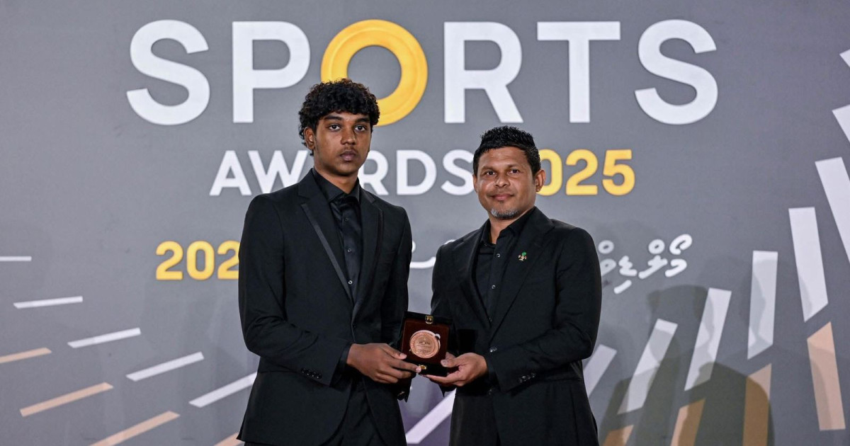 3 vana ah emme molhu zuvaan kulhuntheriakah Umair