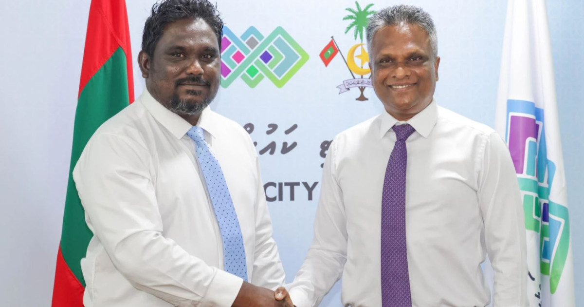 Areesh ge Absent ehaa gina, office ah annaneeves nidhaa hedhumugai: Azim