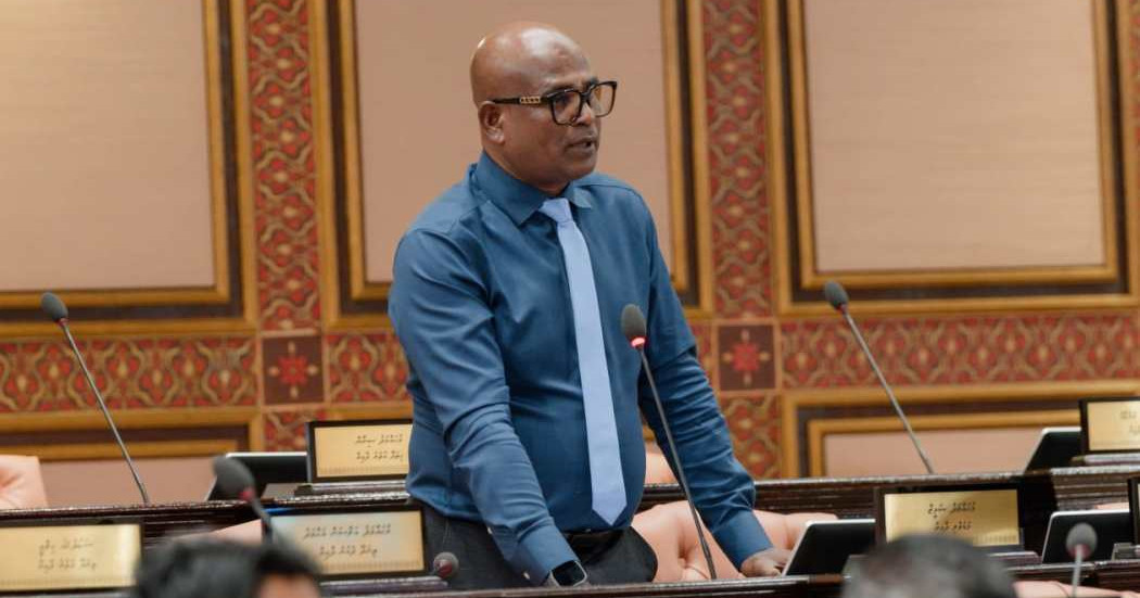 Siyaasee muvazzafun PNC candidate in ah campaign nukuranyaa isthiufaa dheyn govaalaifi